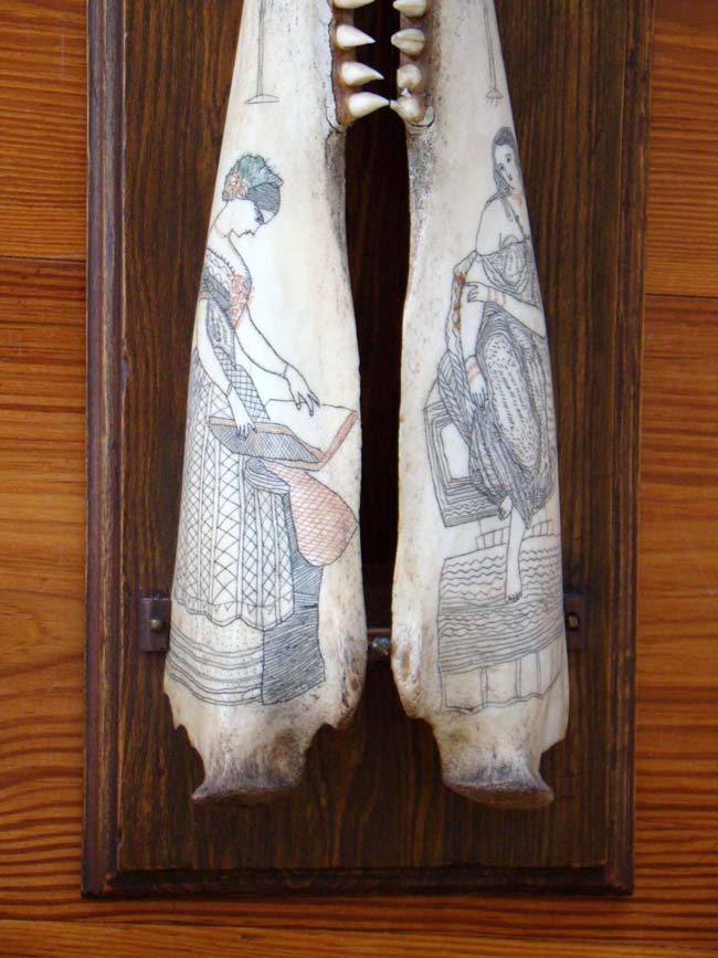 A fabulous pair of polycrome Scrimshaw porpoise jaw bones circa 1840 — image 2